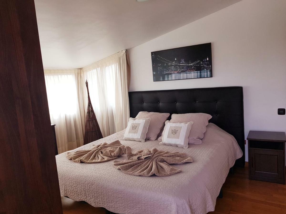 16 Lujo A 200 M Del Mar Villa