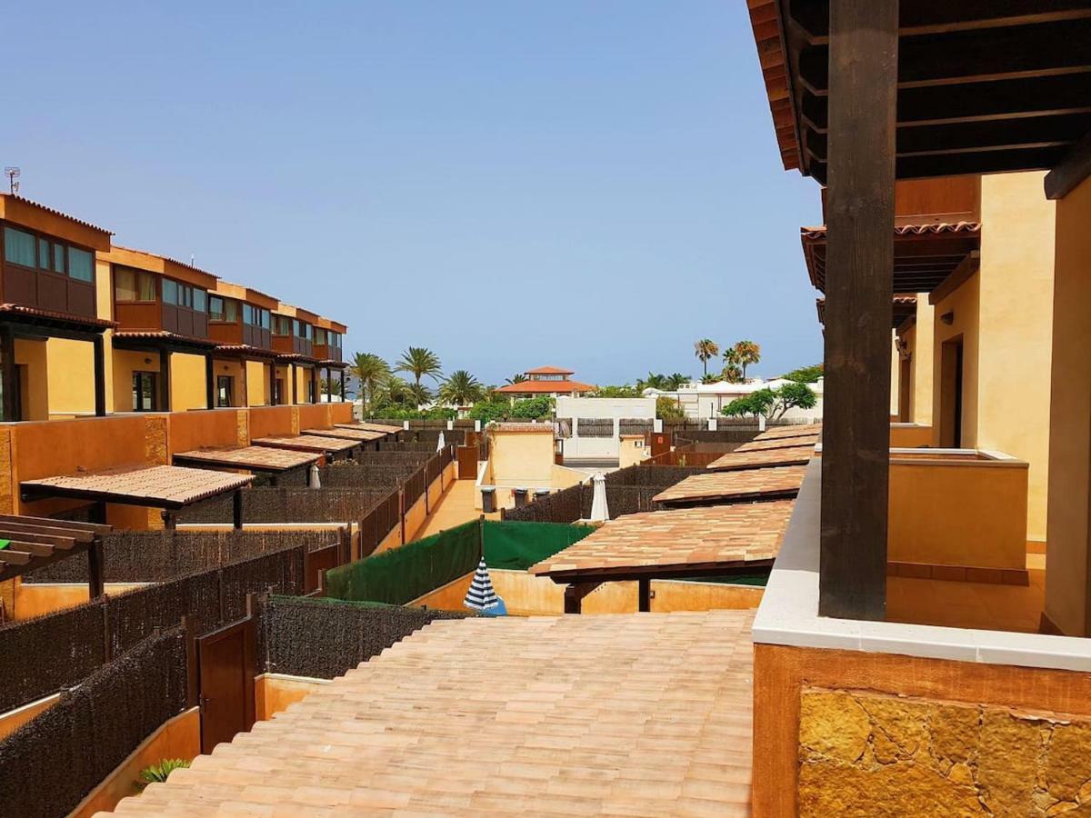 4 Calle El Pozo Villa *