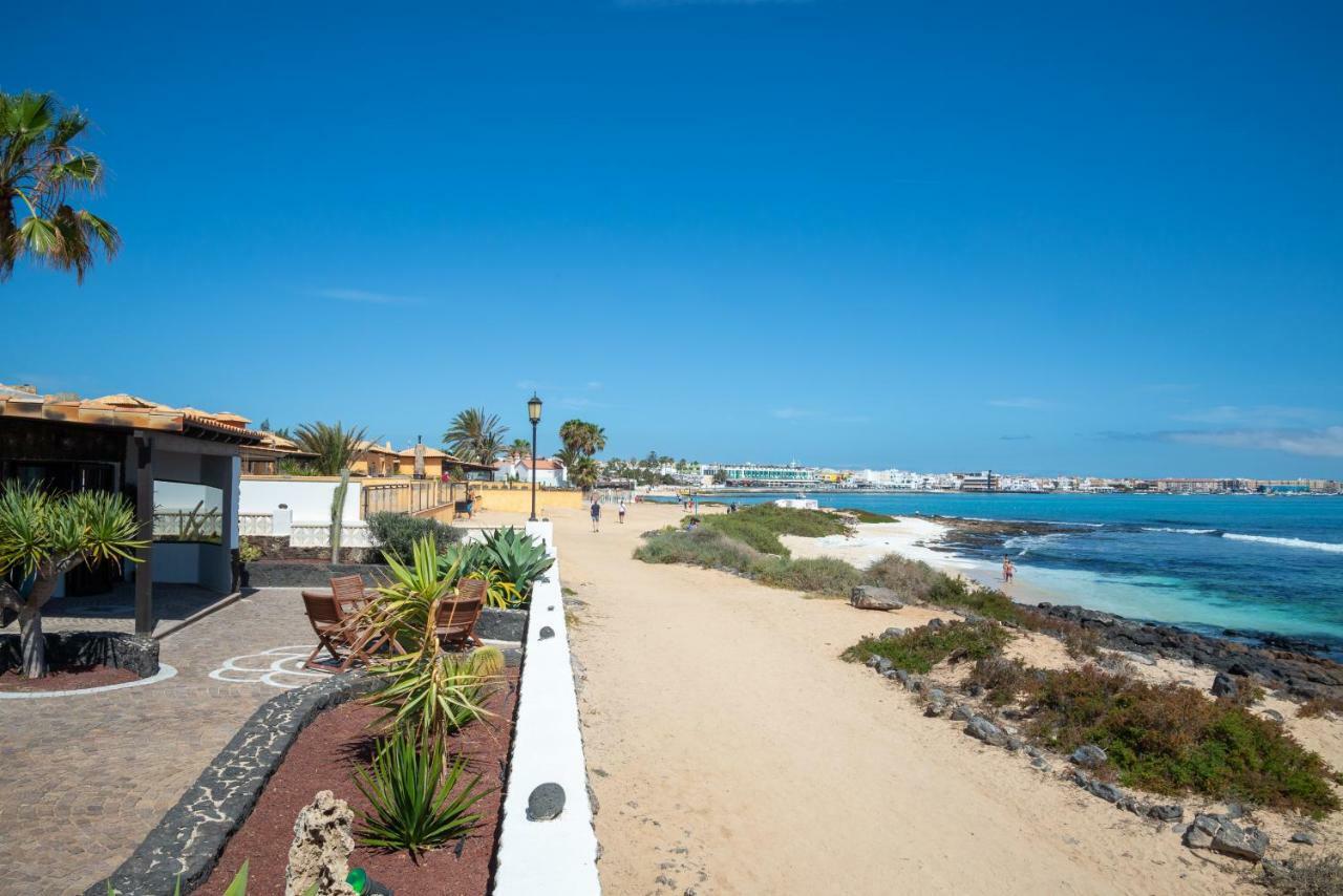 La Golondrina - Froont Villa Corralejo