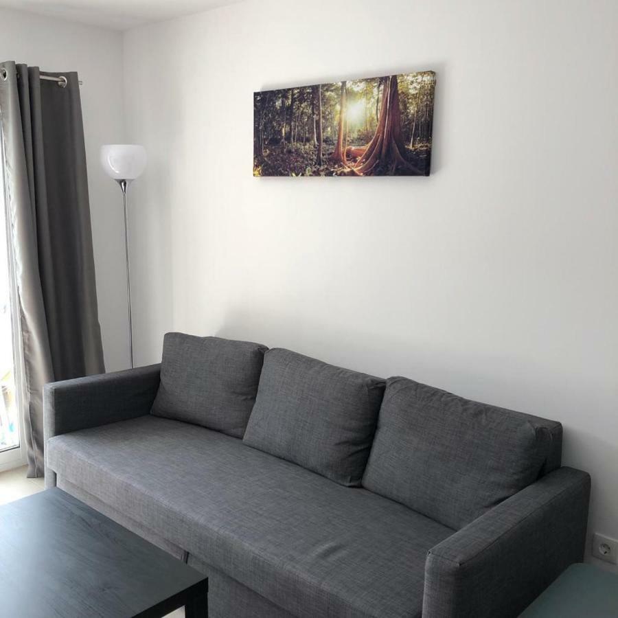 Luxury Apartment *