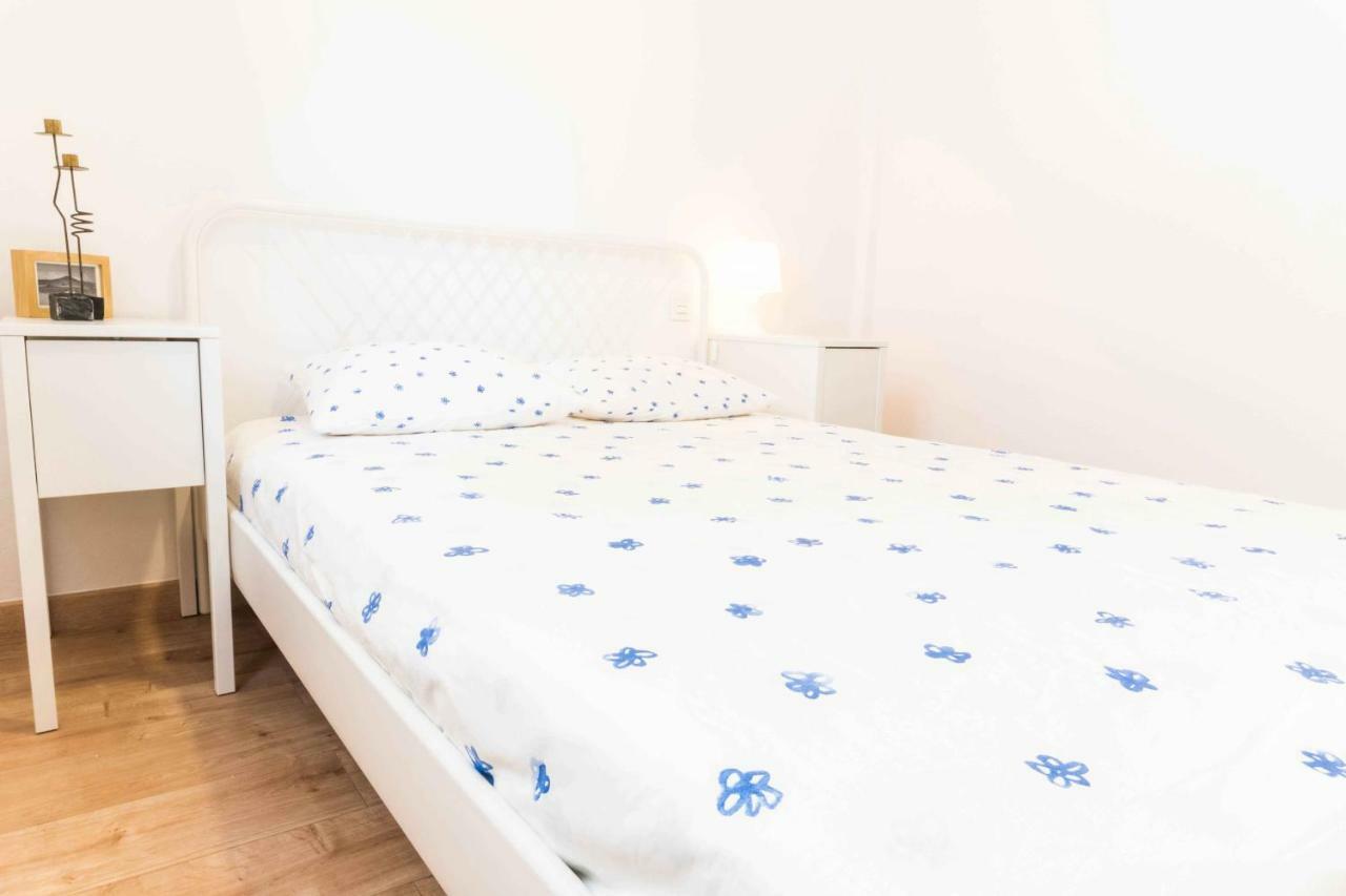 Casa Delfin On Center Beach: Wifi, Netflix, Aircon... Holiday home