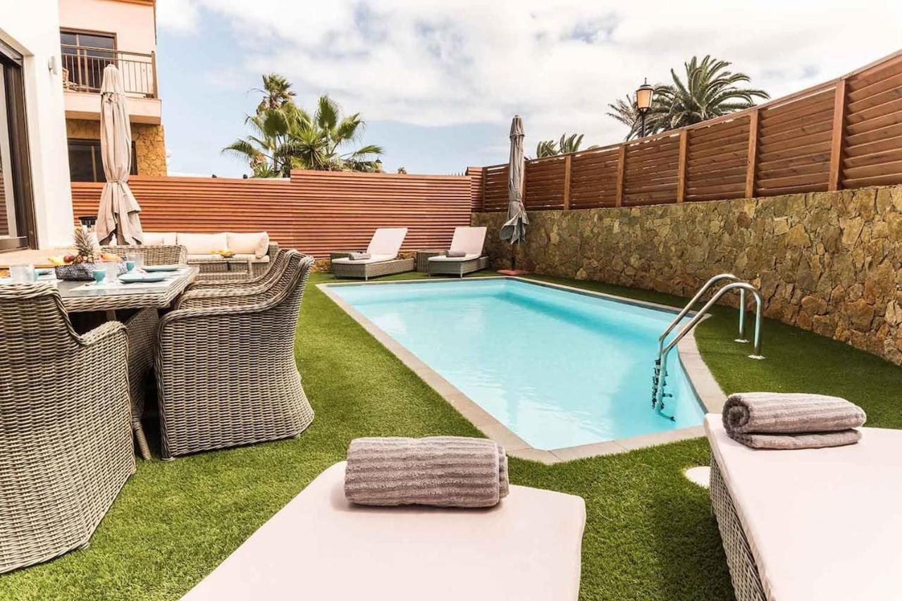 Paradise House: Piscina Privada, Playa 100m Corralejo