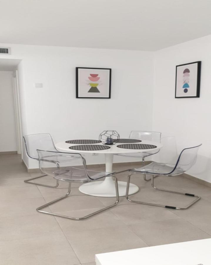 Ele Apartment *