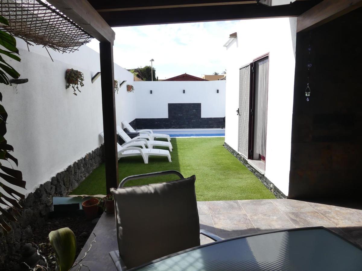 Sunny Paradise, Heater Pool Villa Corralejo
