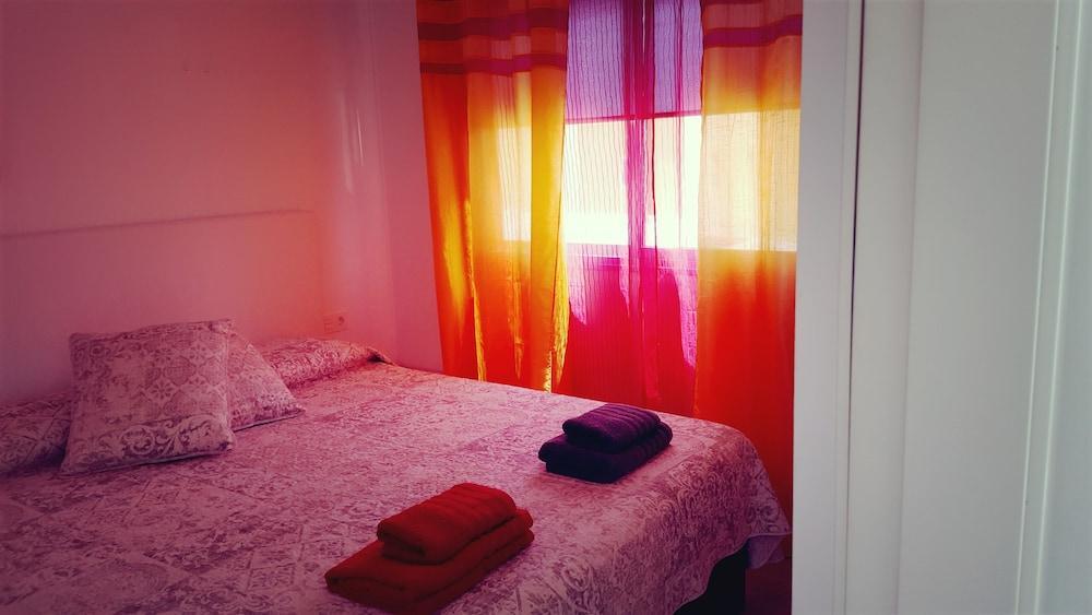 Cozy & Confortable Junior By Bristo Sunset # Good Wifi, Terrace And Pool Apartment