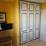 Oasis Royal F319