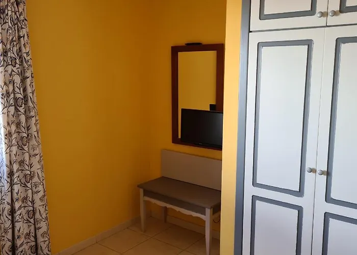 Oasis Royal F319