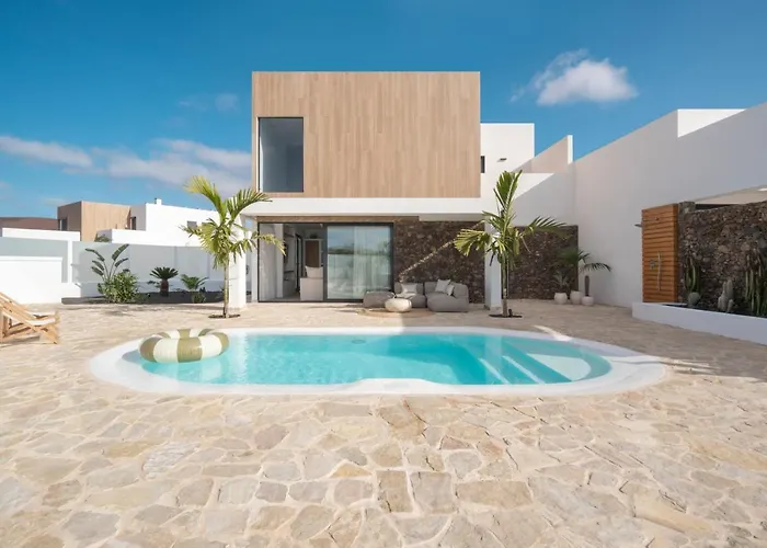 Villa Noma - Design Space With Pool In Corralejo