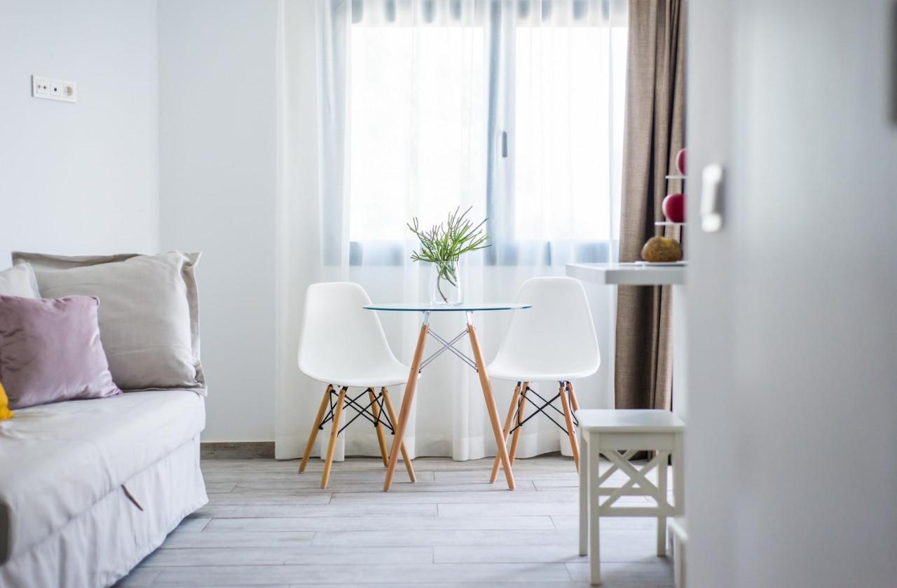 Studio Lirio Seaview By Holidays Apartment Corralejo