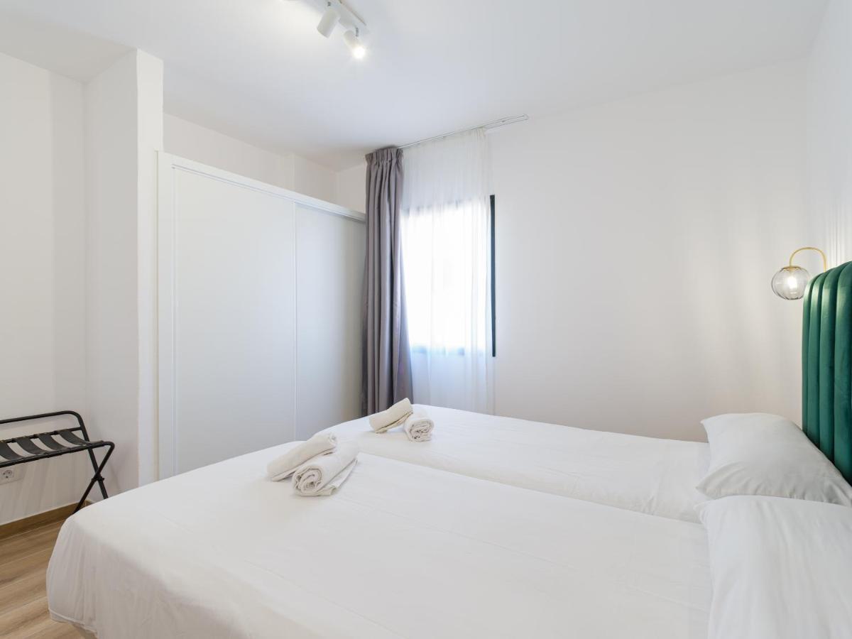 Apartment Homeforguest Moderno En