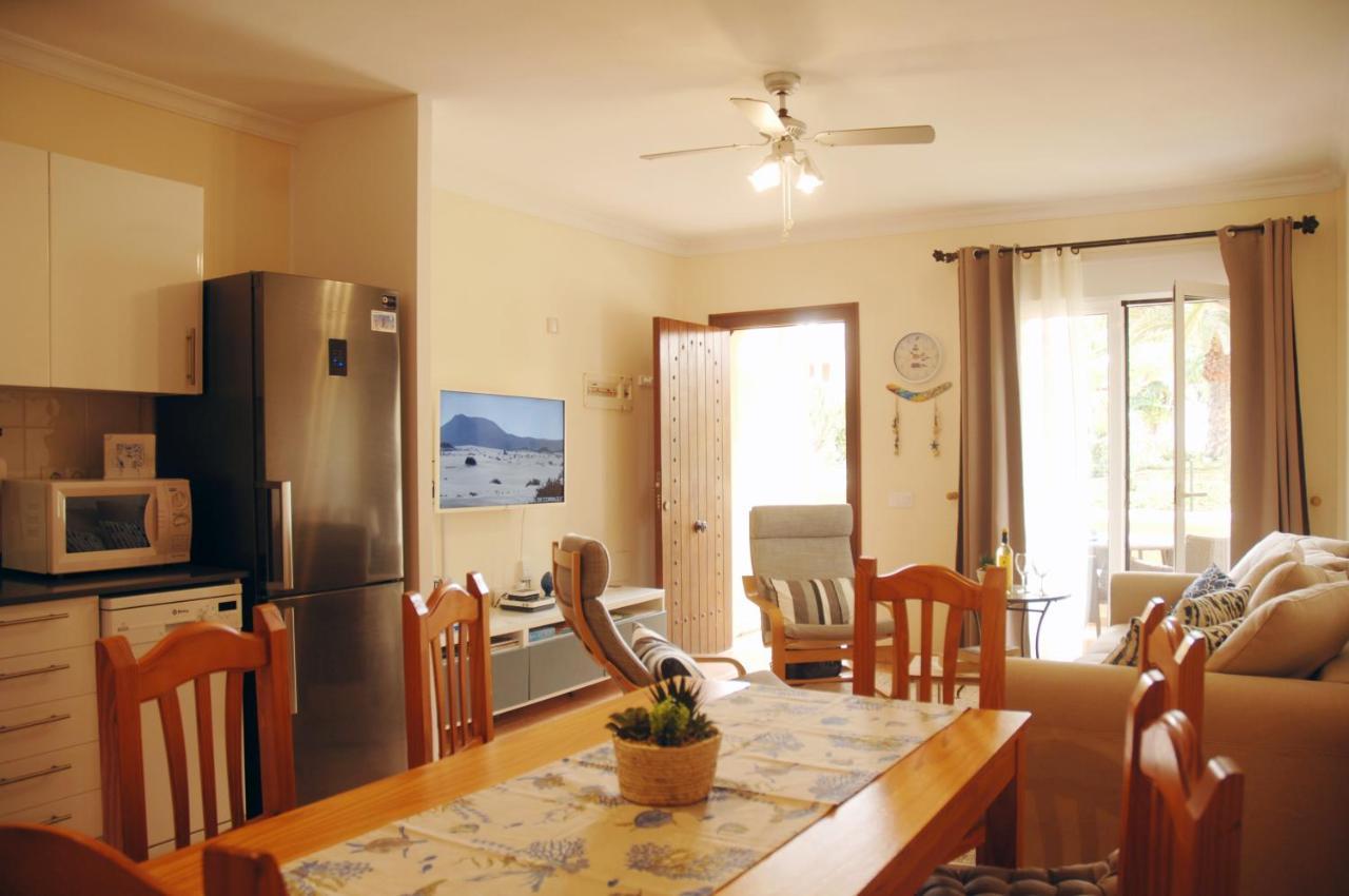 Townhouse El Sultan, 6 Sleeps, Wi-fi&tv Package Corralejo