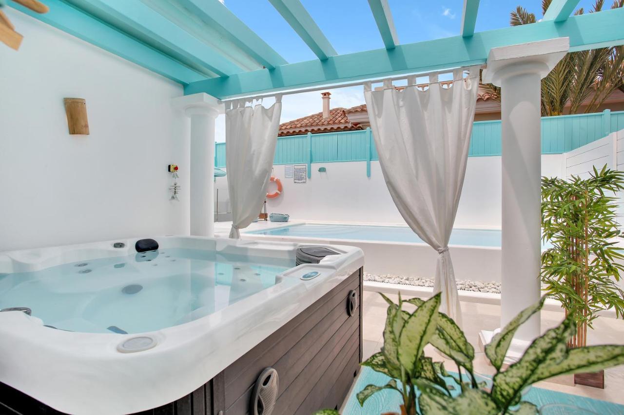 Orange Light With Private Pool Villa *