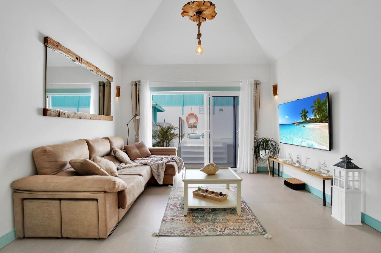 Orange Light With Private Pool Villa Corralejo