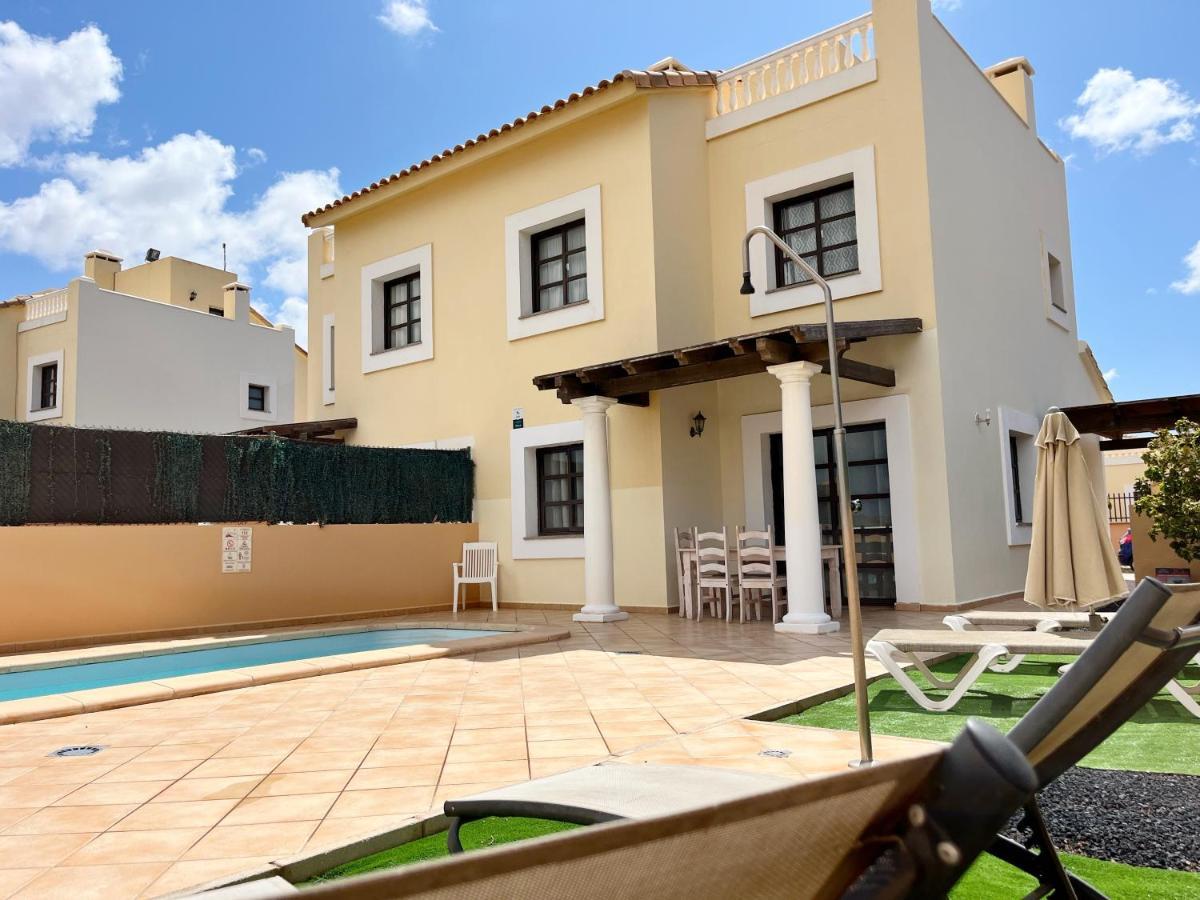 Ftv Holidays Homes *