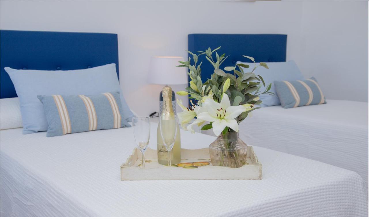 5 Beachfront By Holidays * Corralejo