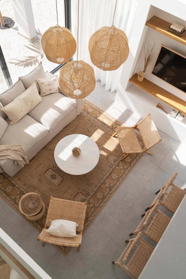 Villa Noma - Design Space With Pool In