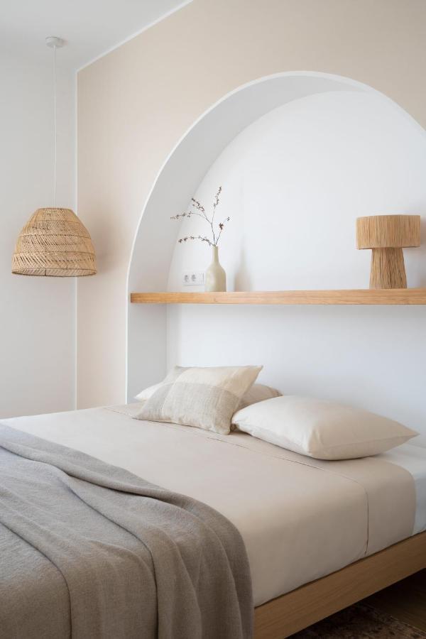 Noma - Design Space With Pool In Villa