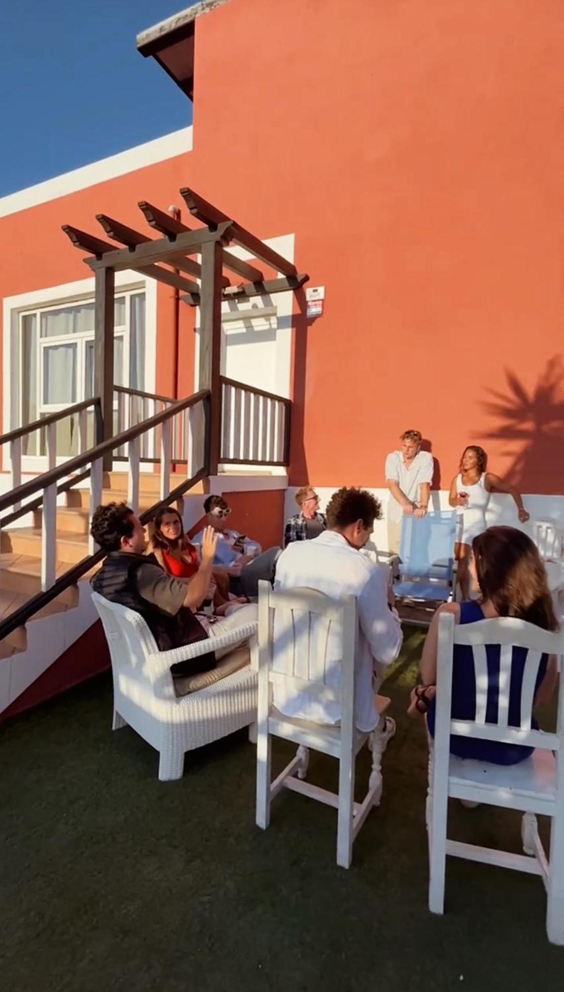 Banama Coliving & Coworking, Surf & Yoga - Casa Roja * Corralejo