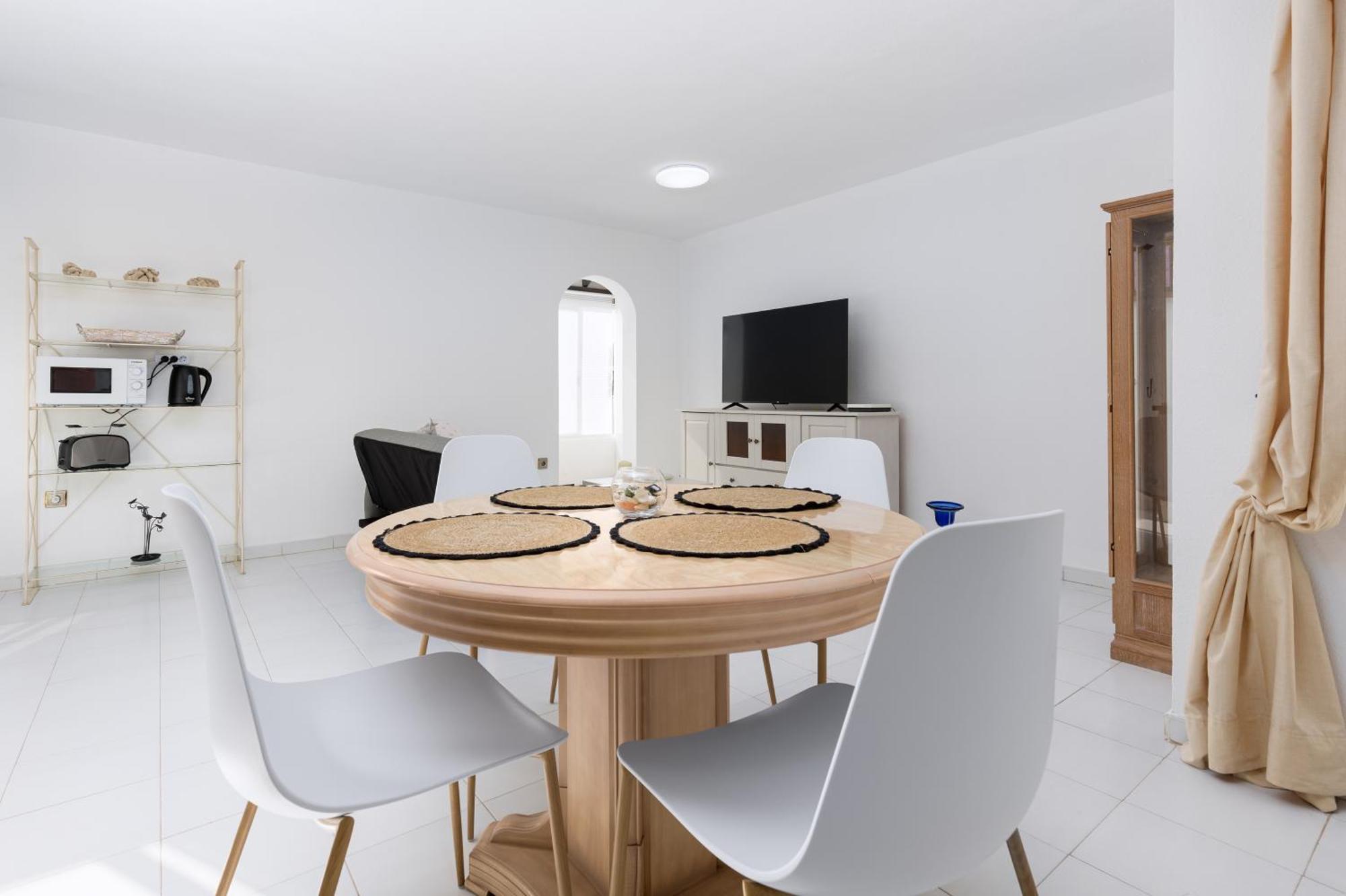 Home2book Stylish Coastal Apartment,