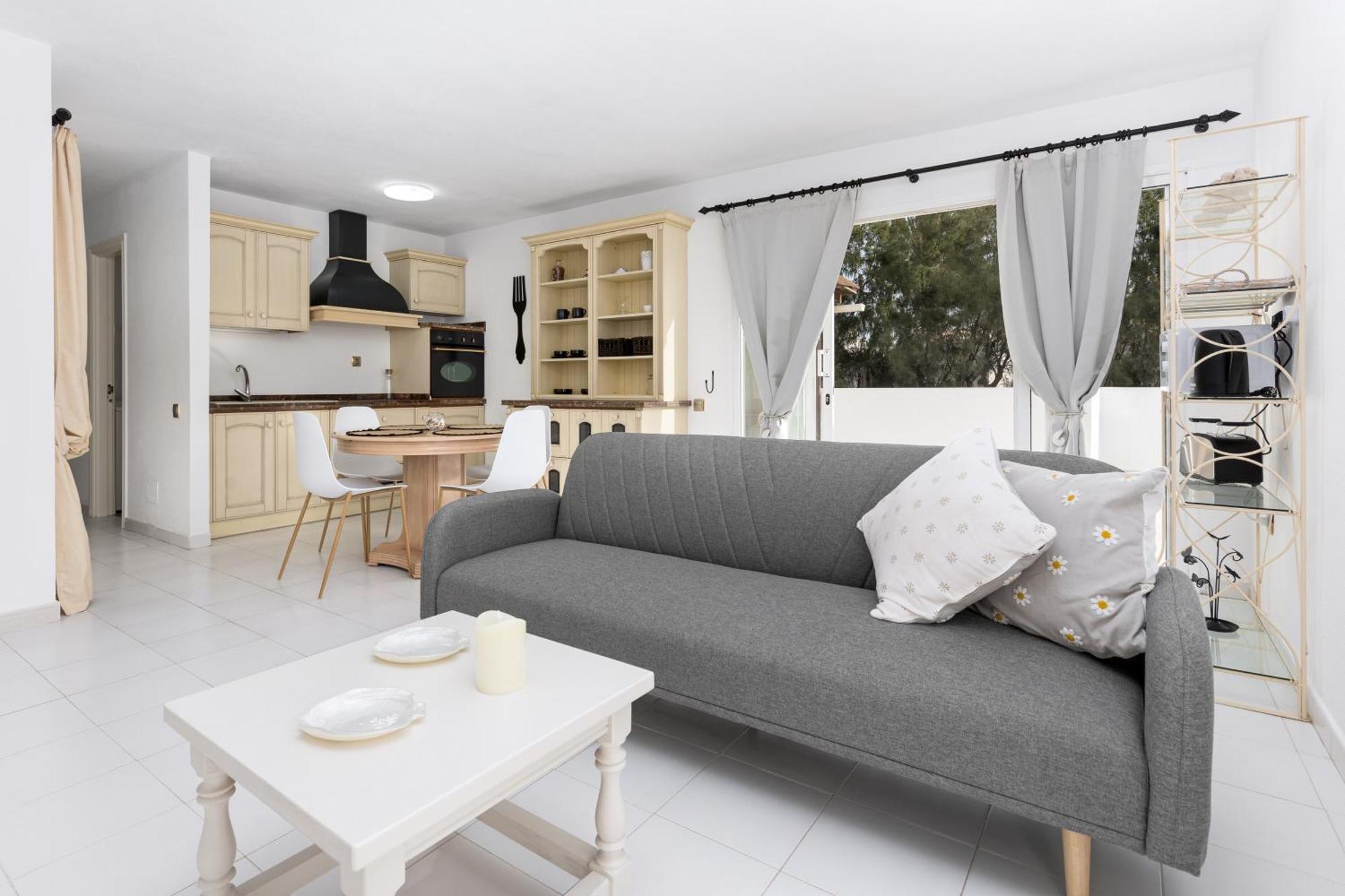 Apartment Home2book Stylish Coastal Apartment, *