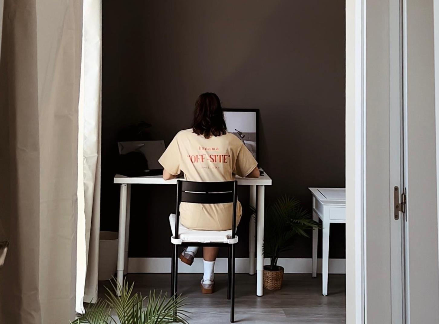 Banama Coliving & Coworking, Surf & Yoga - Casa Roja Guest house *