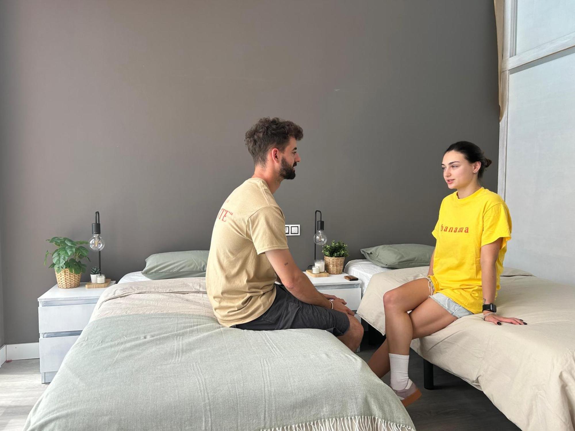 Guest house Banama Coliving & Coworking, Surf & Yoga - Casa Roja *