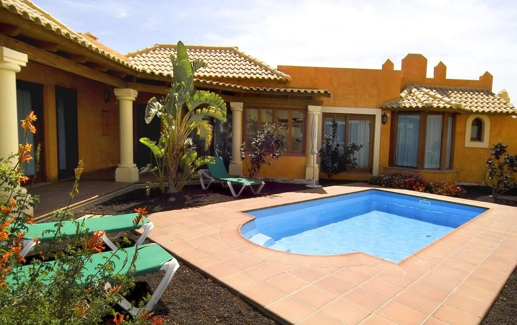 Brisas Del Mar Apartment