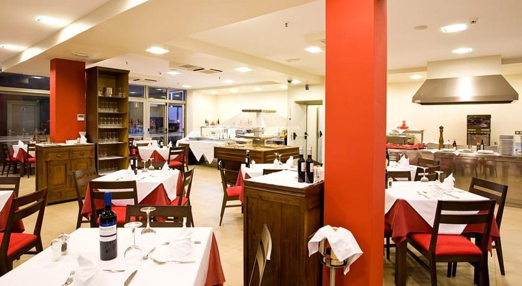 Hotel Livvo 4*