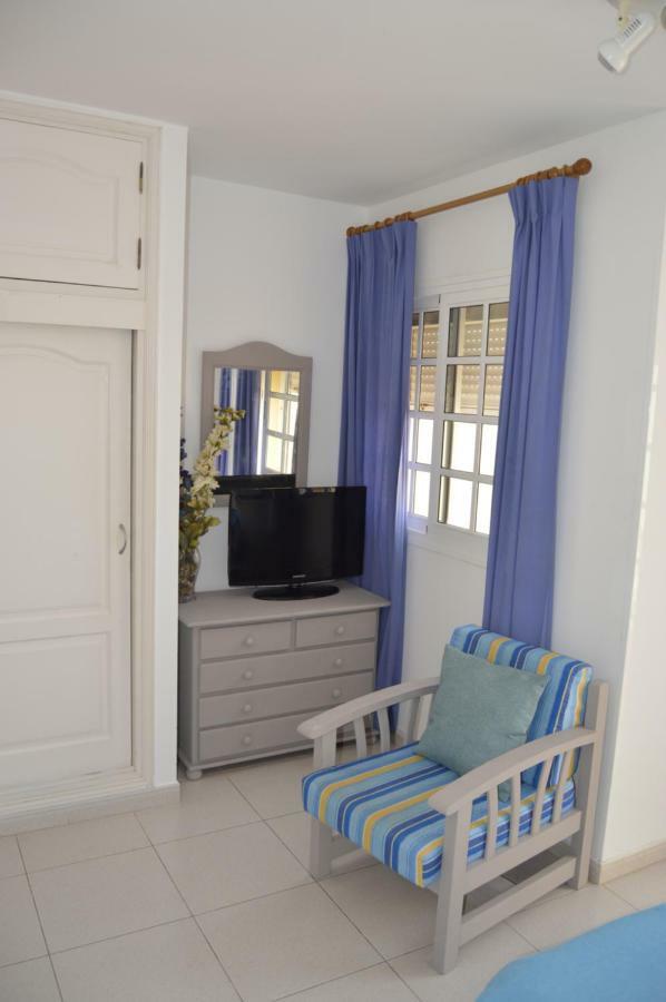 Front Vv Villa *